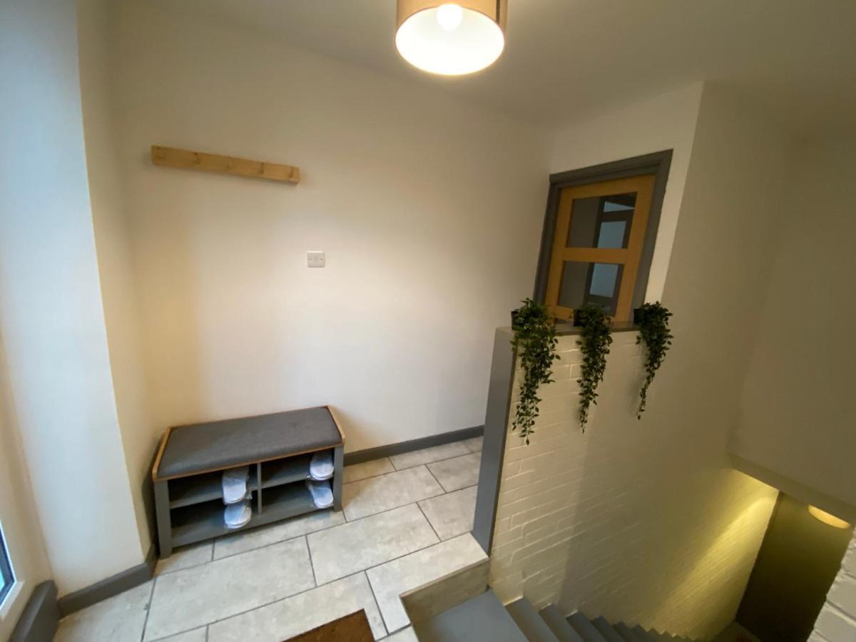 Spacious City Centre Property Ленчестър Екстериор снимка
